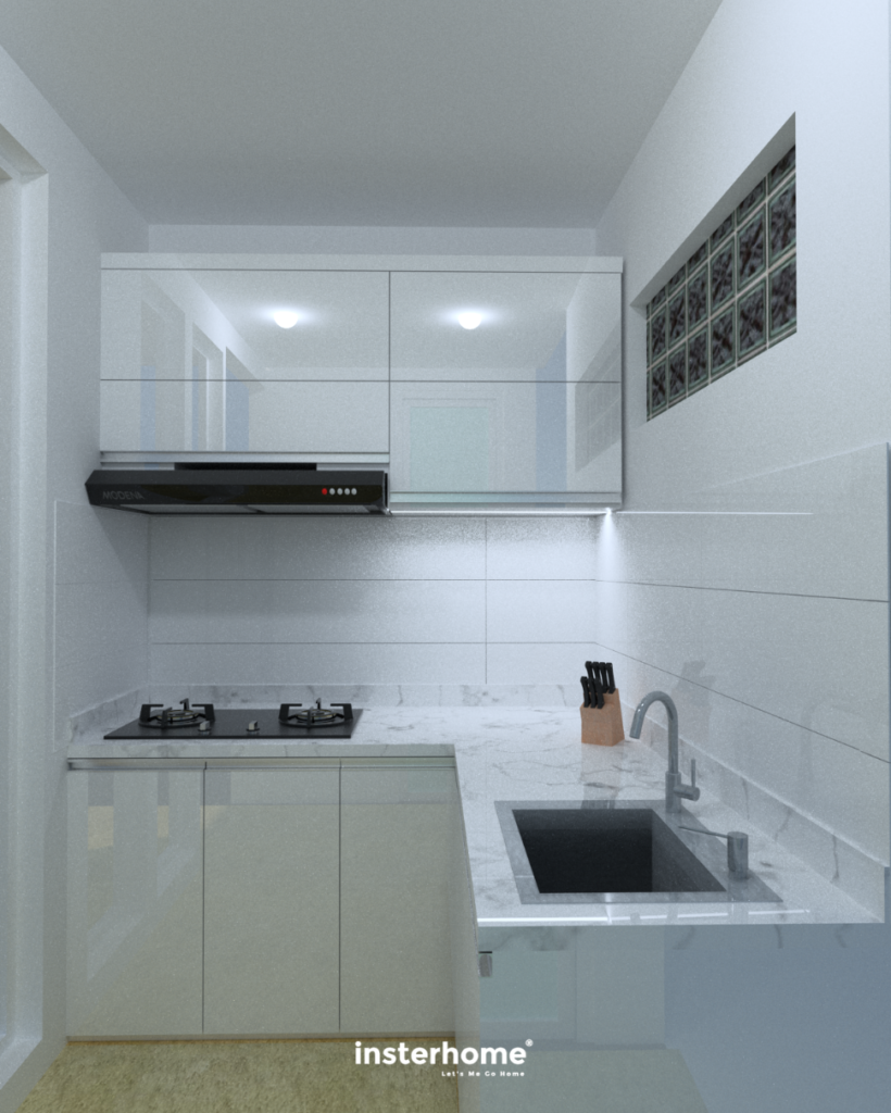 Kitchen set kustom putih glossy di rumah Ibu Martha.